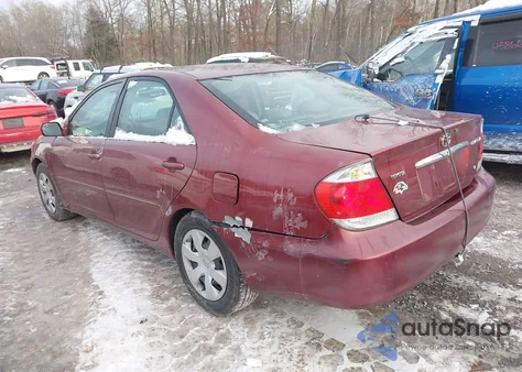 2005 Toyota Camry Xle V6 from USA, damaged, VIN 4T1BF30K85U089709